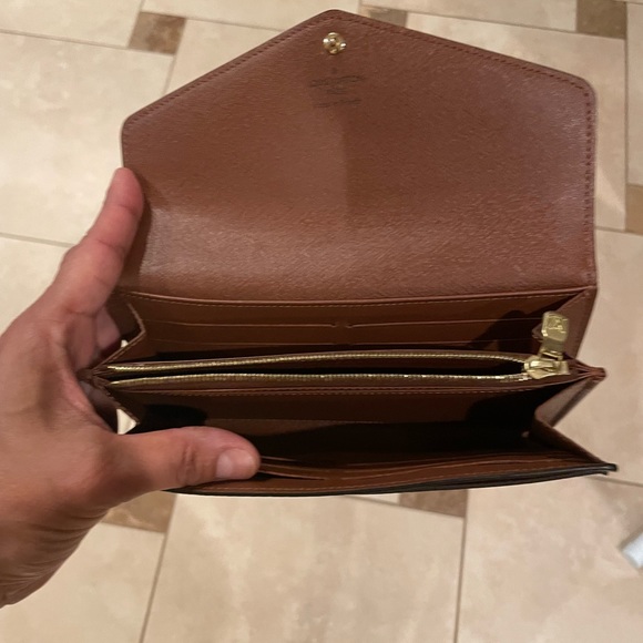 LOUIS VUITTON Monogram Portofeuil Sarah Flap Purse Brown PVC Leather! - Picture 3 of 10